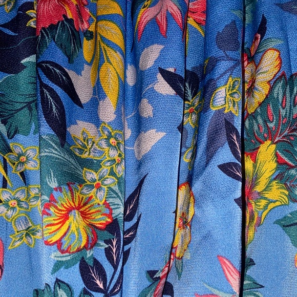 Off the shoulder long sleeve shirt - Picture 4 of 8